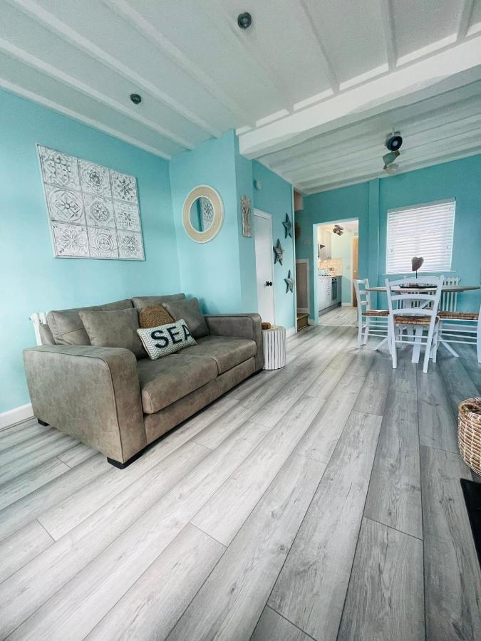 The Rambler'S Rest Cottage, Parkgate, Wirral Parkgate  Extérieur photo
